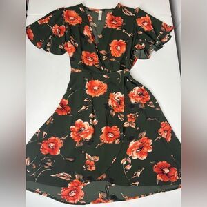 Peppermint Floral Print Bohemian Wrap-Tie Forest Green size L